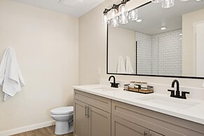 Hummingbird Retreat 2 Bedroom Condo