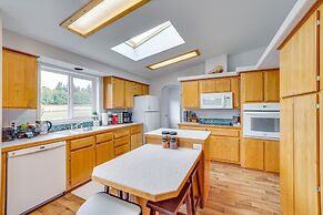 Secluded Port Angeles Home w/ Deck & Gas Grill!