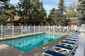 Whitefish Condo w/ Pool Access + Close to Hiking!