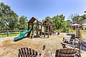 Branson Getaway w/ Indoor & Outdoor Pool Access!