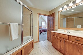 Branson Getaway w/ Indoor & Outdoor Pool Access!