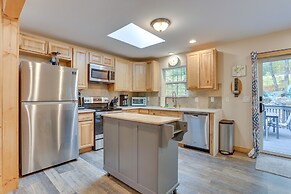 Hot Tub & Pool Access: Year-round Pocono Retreat!