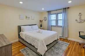 Boston Duplex w/ Foosball Table: 11 Mi to Downtown