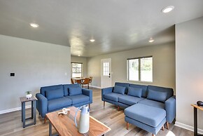 Vibrant Deland House Near Stetson University!