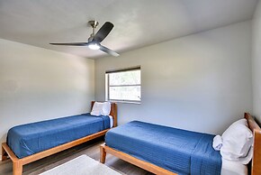 Vibrant Deland House Near Stetson University!