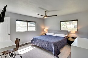 Vibrant Deland House Near Stetson University!