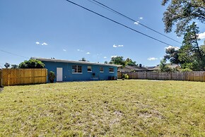 Vibrant Deland House Near Stetson University!