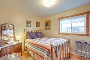 Charming Livingston Vacation Rental w/ Views!