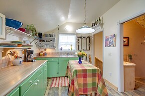 Charming Livingston Vacation Rental w/ Views!