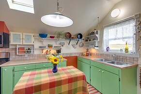 Charming Livingston Vacation Rental w/ Views!