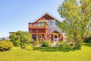 Charming Livingston Vacation Rental w/ Views!