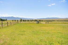 Charming Livingston Vacation Rental w/ Views!