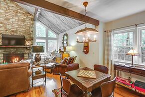 Well-appointed Boone Home w/ Hot Tub + Gas Grill