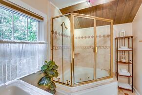Well-appointed Boone Home w/ Hot Tub + Gas Grill