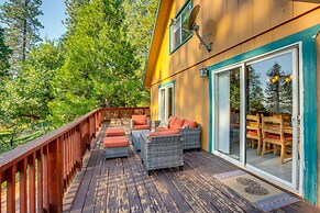 Hot Tub, Deck & View: Peaceful Arnold Cabin!