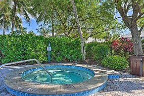 9 Mi to Beach: Naples Golf Getaway w/ Pool Access!