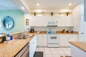 9 Mi to Beach: Naples Golf Getaway w/ Pool Access!