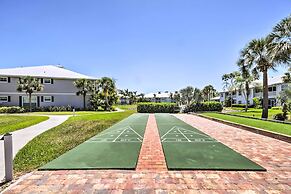 9 Mi to Beach: Naples Golf Getaway w/ Pool Access!