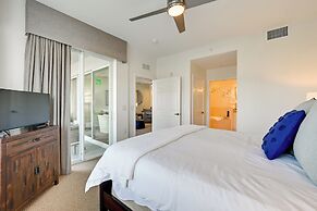 9 Mi to Beach: Naples Golf Getaway w/ Pool Access!