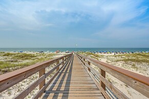 Family-friendly Gulf Shores Condo on the Beach!