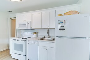 Family-friendly Gulf Shores Condo on the Beach!