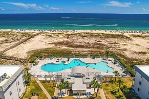 Family-friendly Gulf Shores Condo on the Beach!