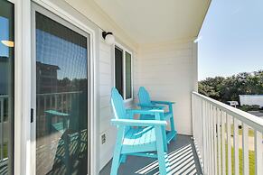 Family-friendly Gulf Shores Condo on the Beach!