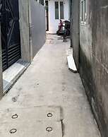 Local Me - Exclusive Centre House