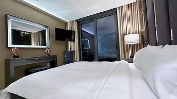 Mullet Bay Suites: Your Luxury Stay Awaits