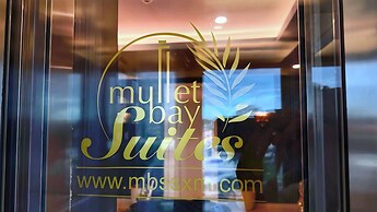Mullet Bay Suites: Your Luxury Stay Awaits