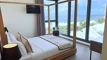 Mullet Bay Suites: Your Luxury Stay Awaits