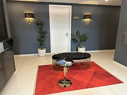 Mullet Bay Suites: Your Luxury Stay Awaits