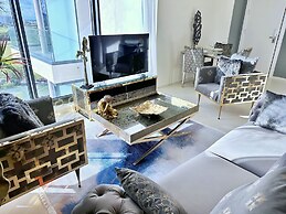 Mullet Bay Suites: Your Luxury Stay Awaits