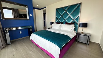 Mullet Bay Suites: Your Luxury Stay Awaits