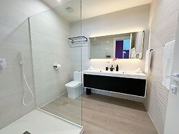 Mullet Bay Suites: Your Luxury Stay Awaits