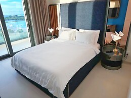 Mullet Bay Suites: Your Luxury Stay Awaits