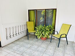 Hotel Cabinas El Coral