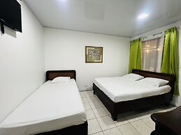 Hotel Cabinas El Coral