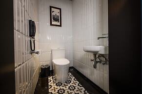 Chikan Gu Zheng Mei Tang Hotel