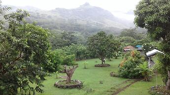 Room in Villa - Outback Retreat Hotel
