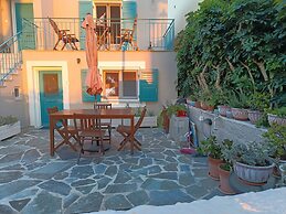 Thor & Freyja's of Poseidonia Syros Holiday House