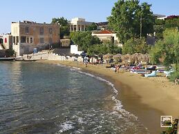 Thor & Freyja's of Poseidonia Syros Holiday House