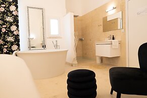 The White Knight Premium Boutique Hotel