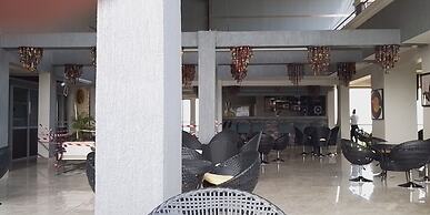 Le tsuba Grand Hotel