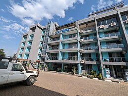 Le tsuba Grand Hotel