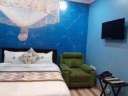 JB suites and lounge