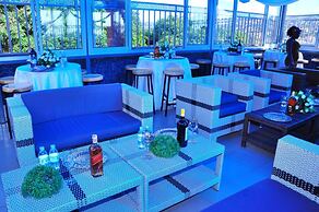 JB suites and lounge