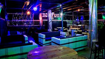 JB suites and lounge