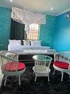 JB suites and lounge