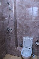 Luxury 4 Bedroom with a Rooftop Pool